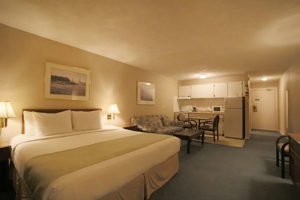 Howard Johnson Hotel By Wyndham Victoria 3*,