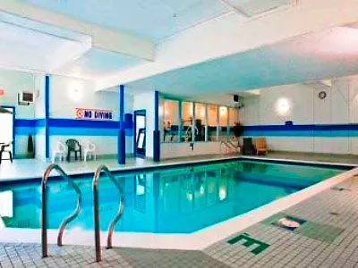 Howard Johnson Hotel By Wyndham Victoria 3*,