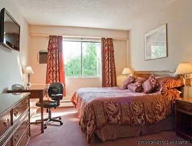 Howard Johnson Hotel By Wyndham Victoria