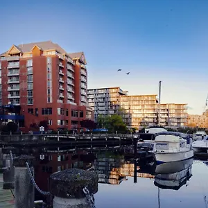 Coast & Marina By Apa Hotel