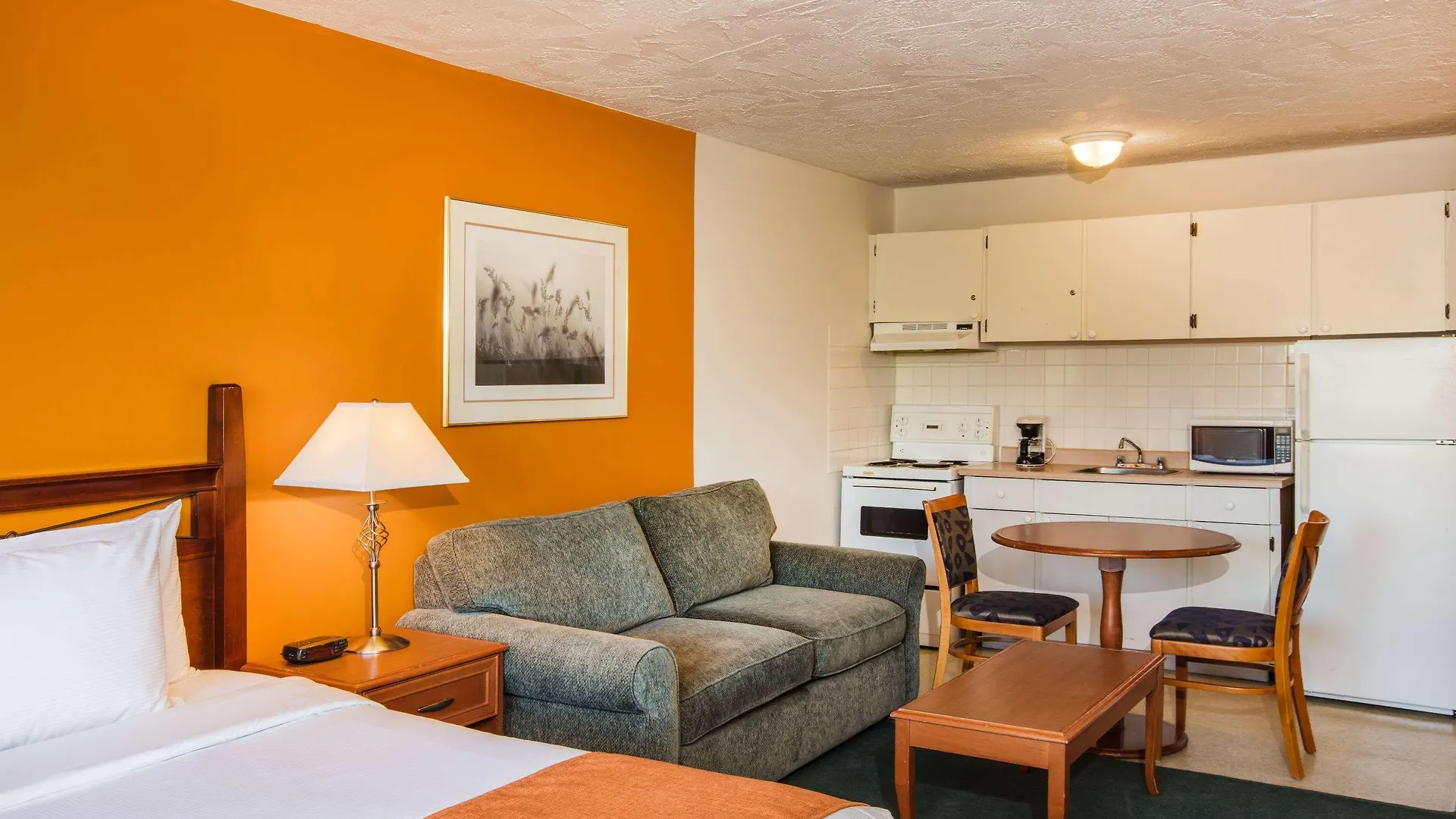 Howard Johnson Hotel By Wyndham Victoria