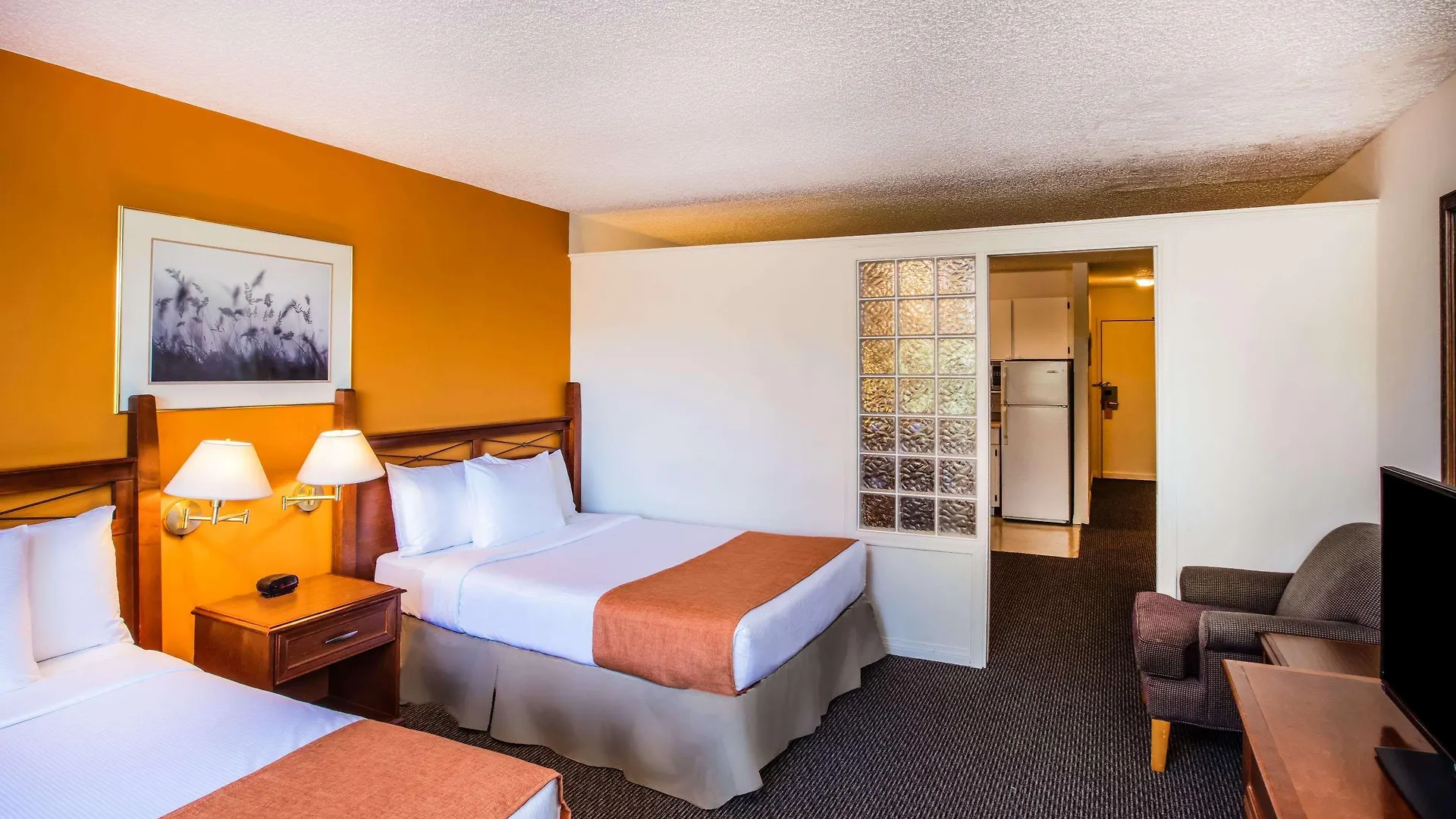 Howard Johnson Hotel By Wyndham Victoria