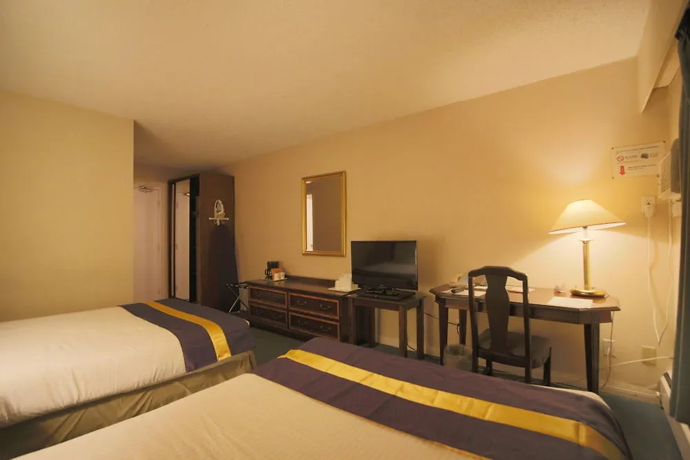 Howard Johnson Hotel By Wyndham Victoria
